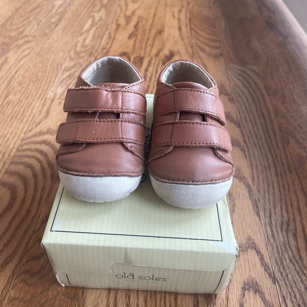 Old Soles Pave Markert Tan Baby Walkers. Size 7